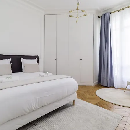 Apartment My - Marbeuf Paris