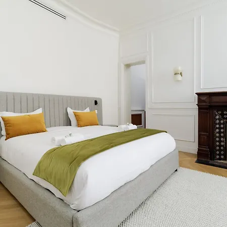 Apartment My - Marbeuf Paris
